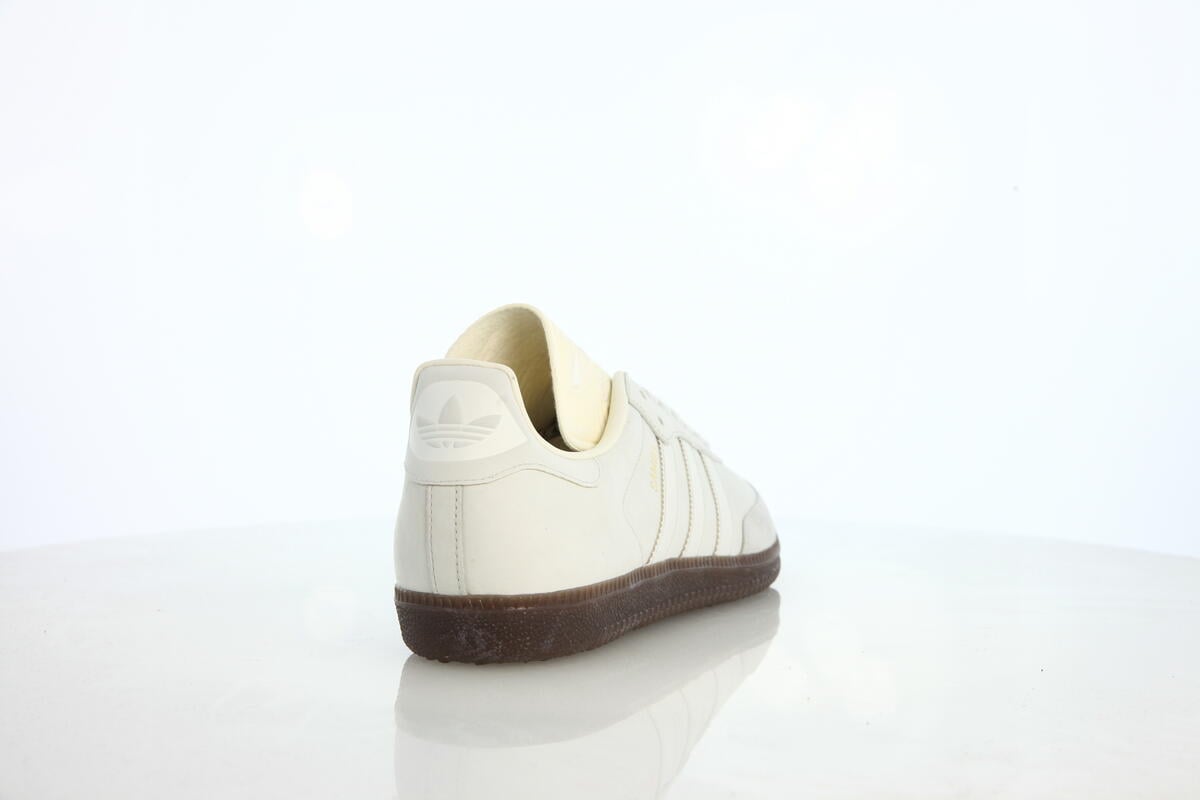 Adidas originals samba classic og vintage white best sale